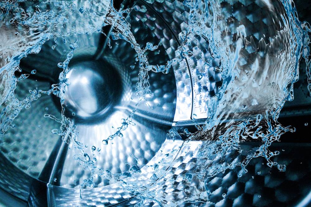 Pourquoi la machine à laver fuit ? Causes et remèdes ReparationFacile